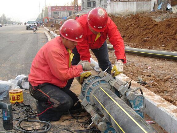 市燃氣管道施工現場